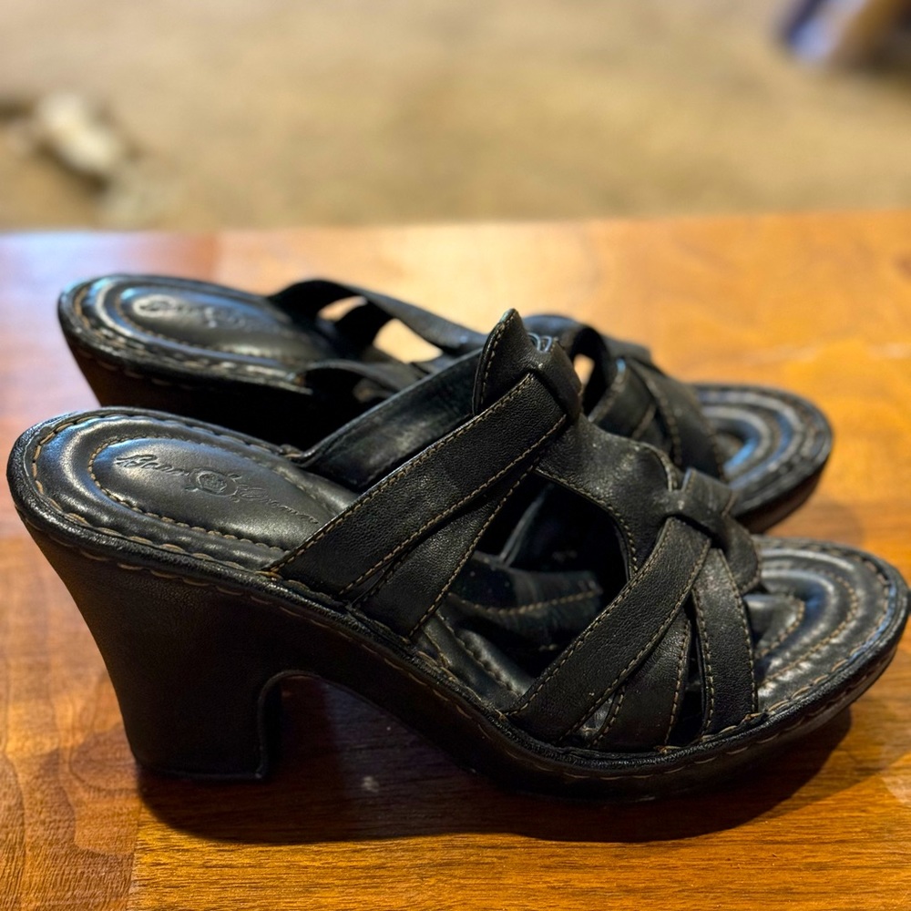 Born Leather Comfort Heeled Sandals
